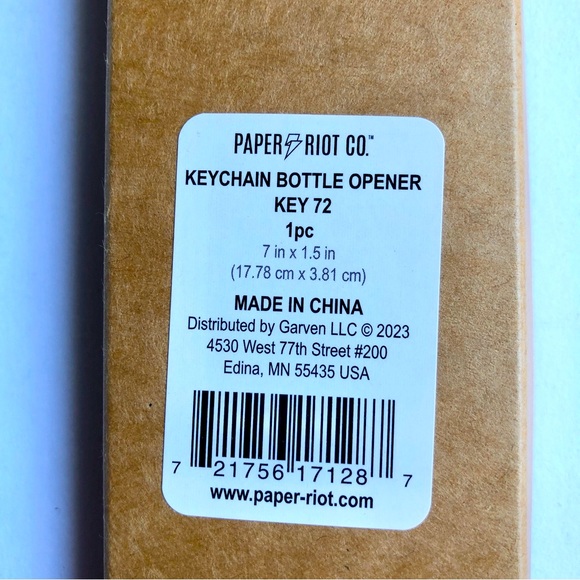 3/$15 NEW KEY CHAIN BOTTLE OPENER Adventure Awaits PAPER RIOT Green Men’s UNISEX - Picture 3 of 13